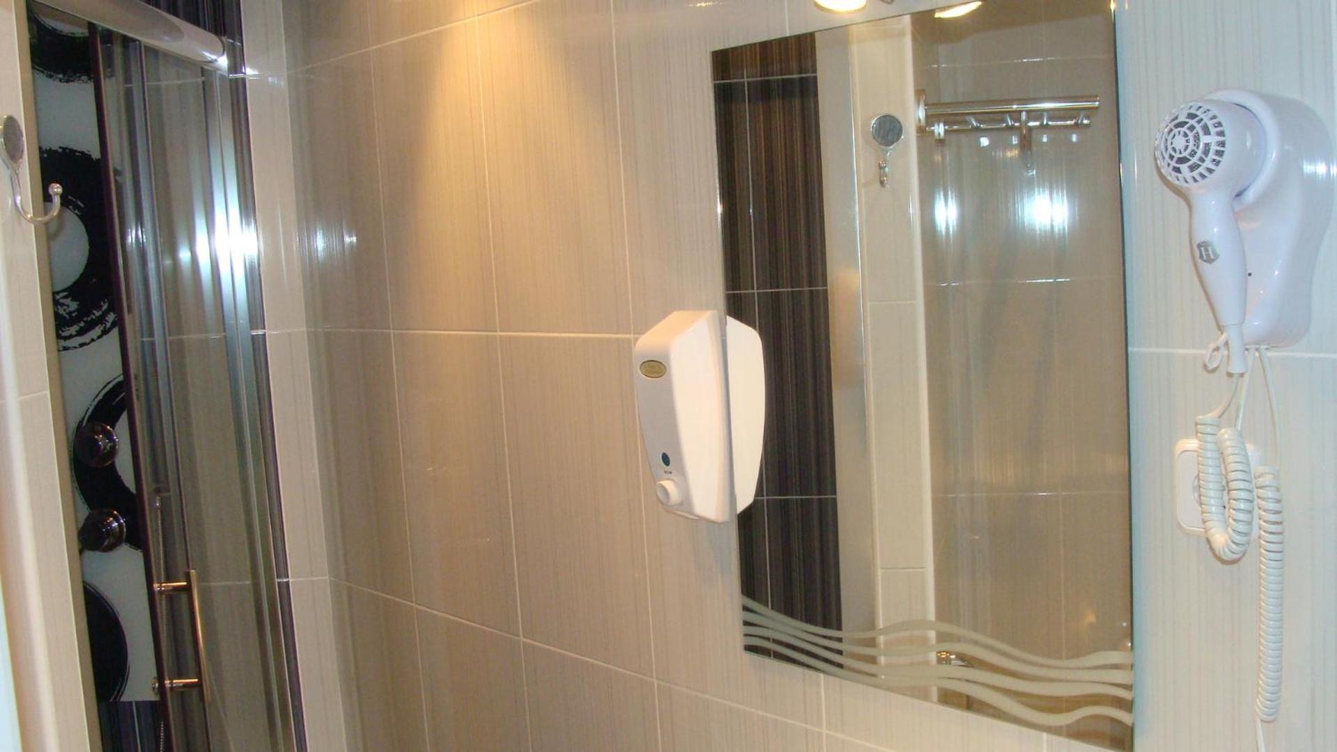 Hostal Jq Madrid 1 Экстерьер фото