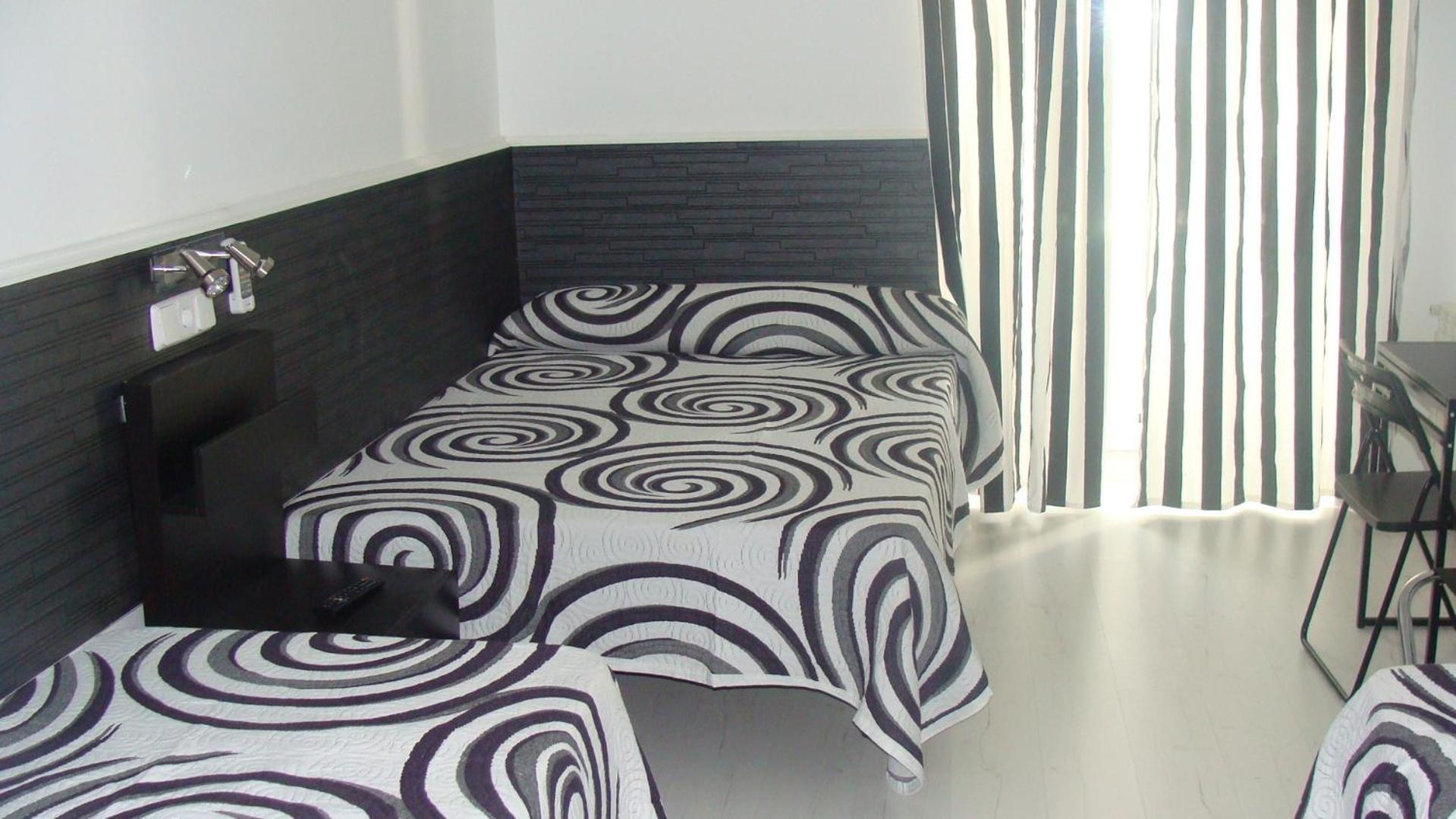 Hostal Jq Madrid 1 Экстерьер фото